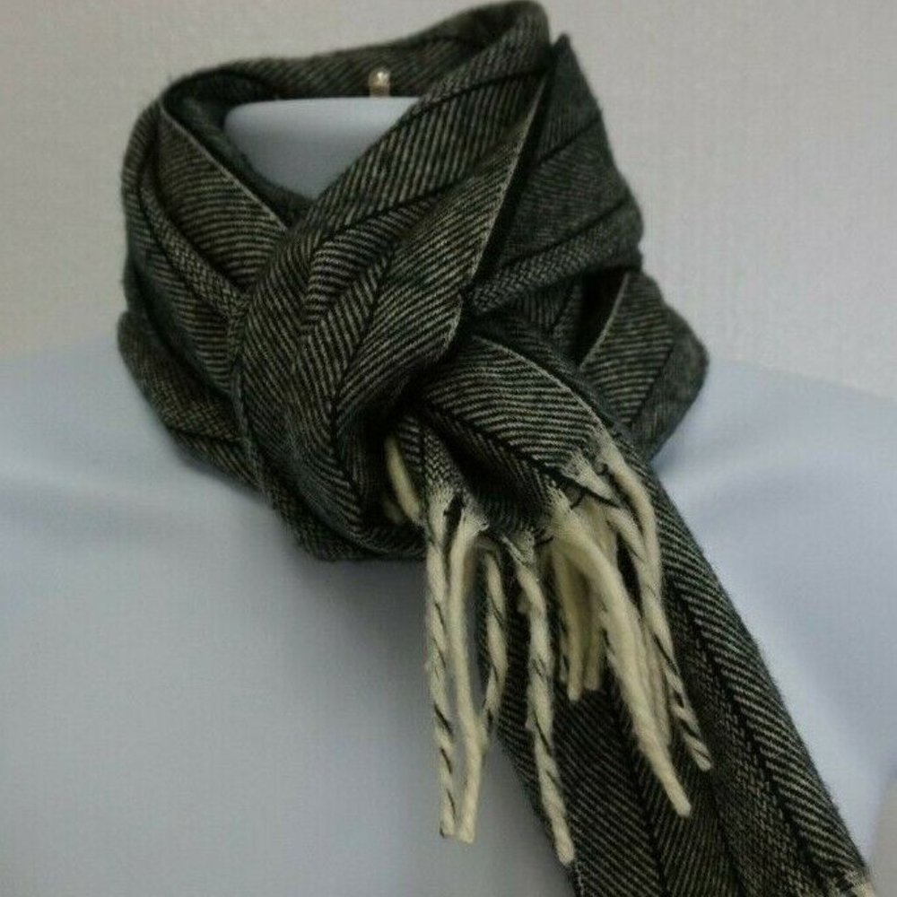 Vintage BILL BLASS Cashluxe Rectangle Scarf Gray Black Cream 52" X 10" Striped